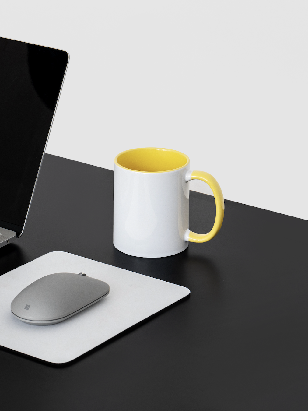 251110 | Cốc lòng màu